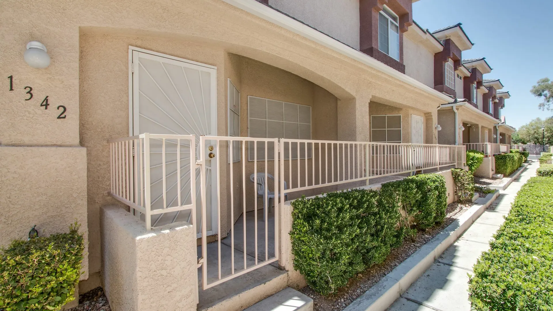 Beautiful Townhome With Pool ラスベガス 米国