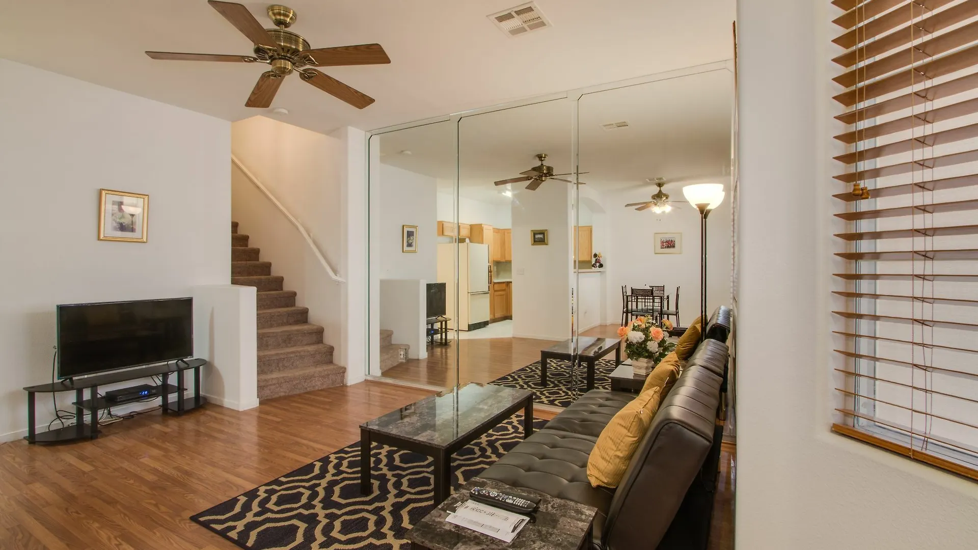 Beautiful Townhome With Pool Las Vegas