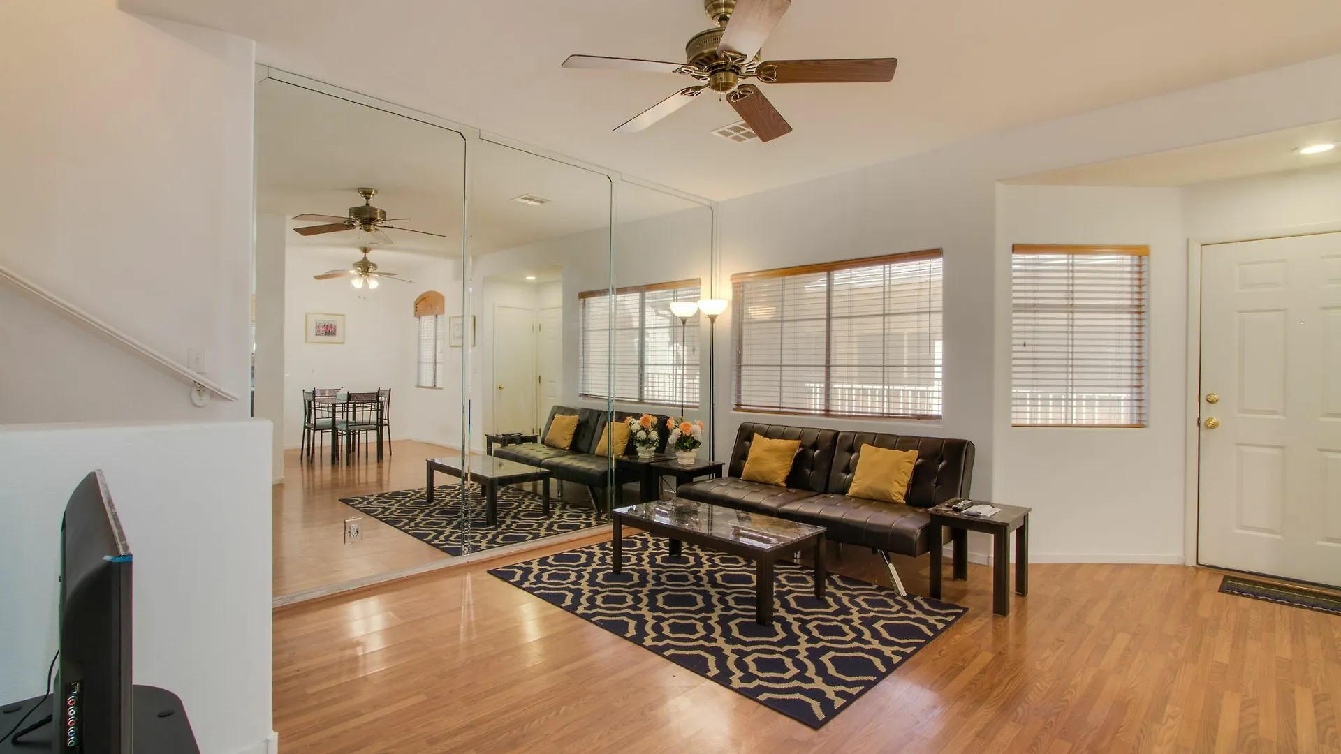 Beautiful Townhome With Pool Las Vegas Villa